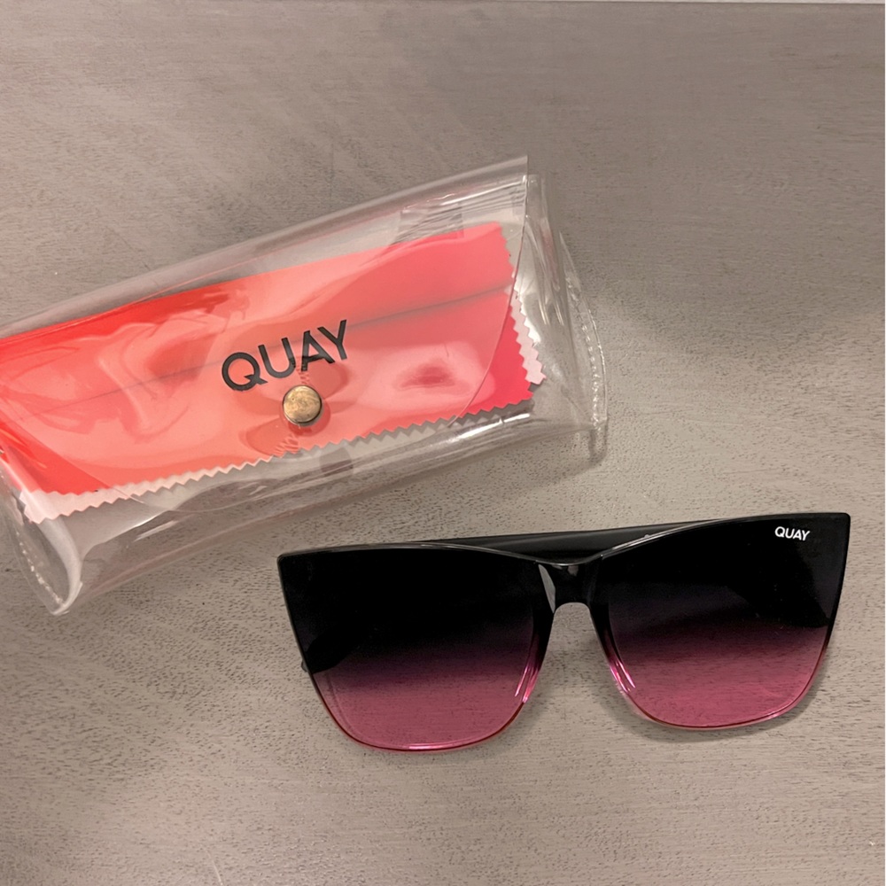 NWOT Quay “Come Thru” Sunglassess